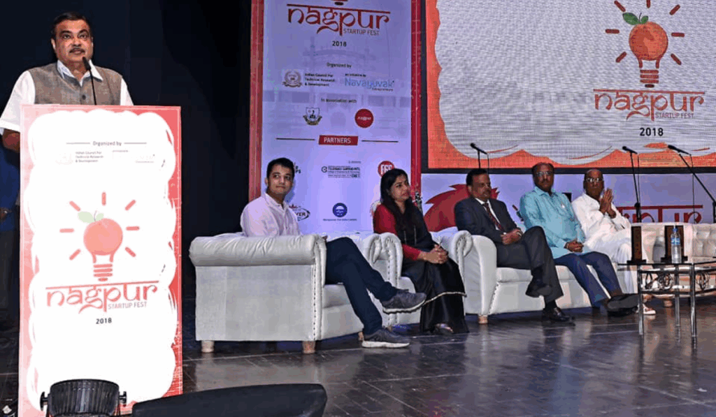 Union Minister Nitin Gadkari addressing the gathering at Nagpur Startup Fest 2018, inspiring young entrepreneurs with his vision and support for innovation